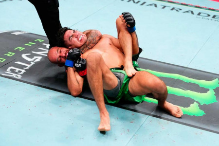 Noche UFC: Жан Сильва победил Хосе Дельгадо досрочно